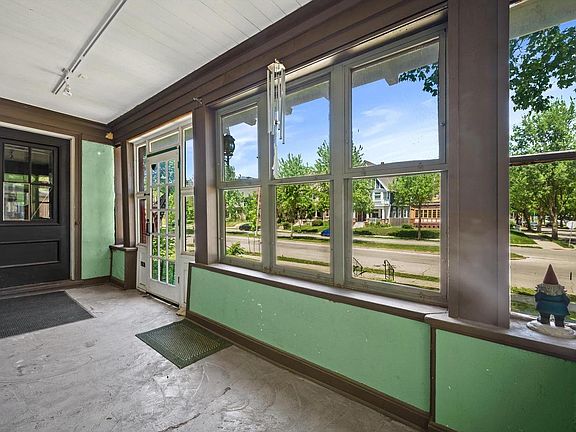 2nd image of 2903 W McKinley BOULEVARD