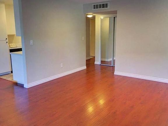 2nd image of 305 Tradewinds Dr APT 11