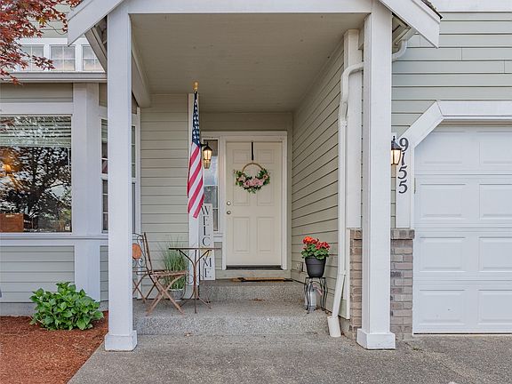 4th image of 9155 Thea Rose Drive SE