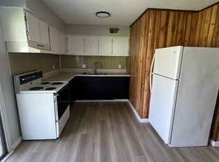 317 W I St APT B, Belleville, IL 62226