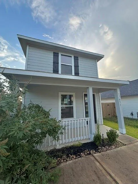 17051 Marie Village Dr