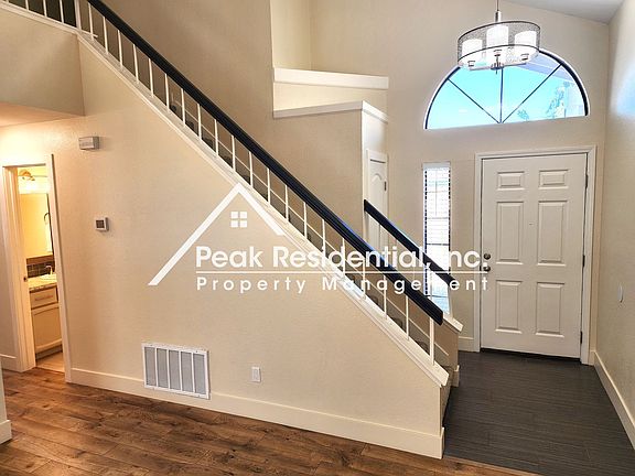 3rd image of 7016 Springmont Dr