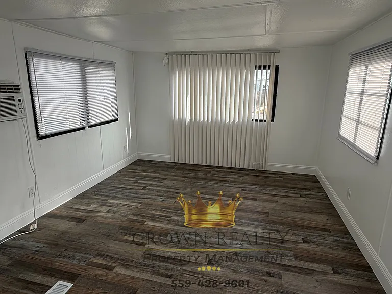 955 S K St — Photo 3