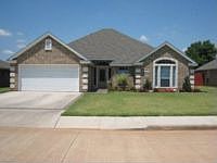 1st image of 1124 Regency Dr