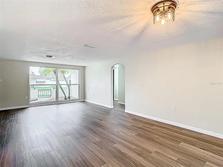 7414 Rockwood Dr — Photo 22