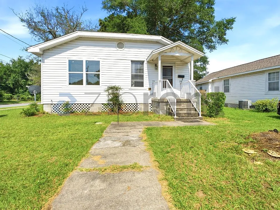 1301 N 6th Ave