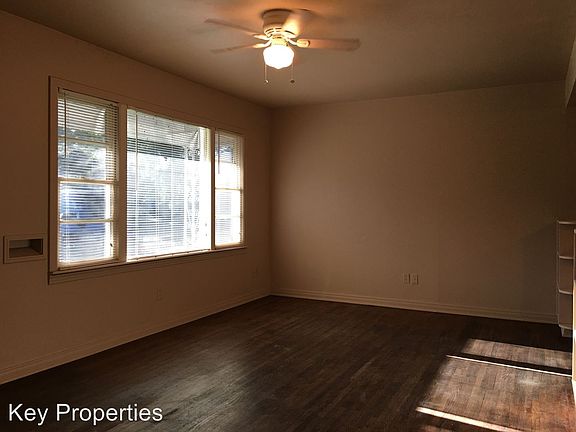 3rd image of 205 Westfork Dr S