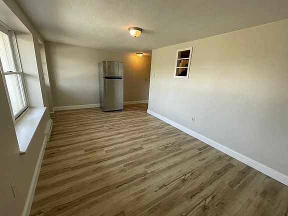 2nd image of 185 N Main St APT 9