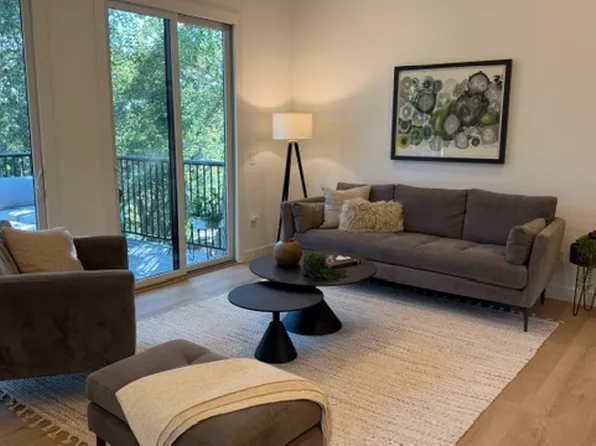 395 Nob Hill Dr, Walnut Creek, CA 94596