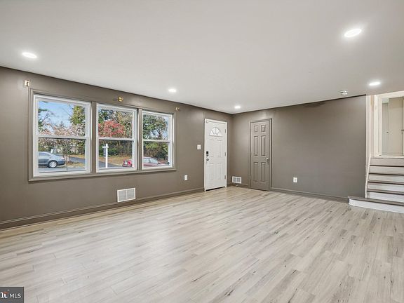 5th image of 6605 Karlson Ct