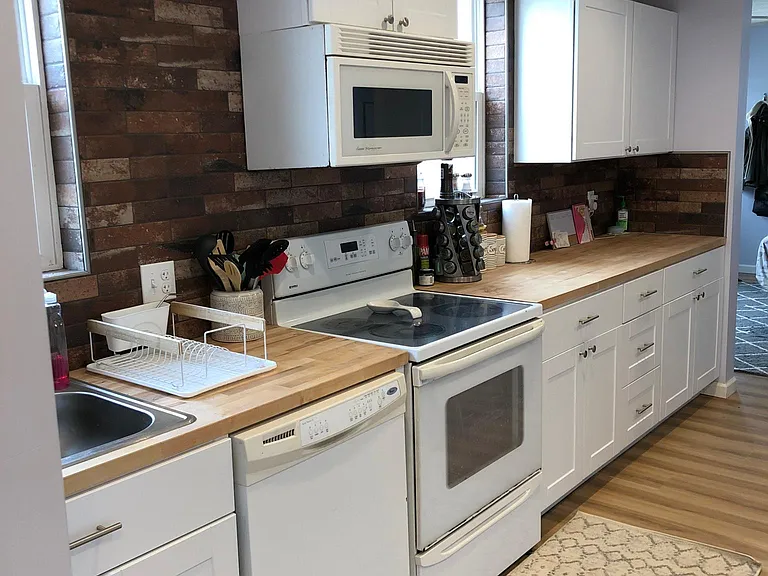 131 Platner St #131A — Photo 5