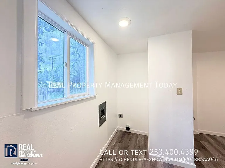7503 156th St E — Photo 11