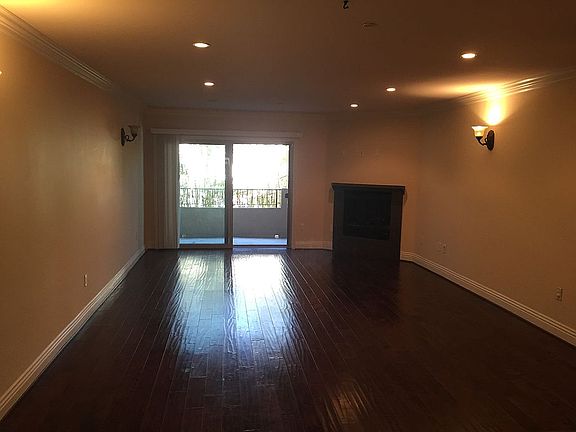 2nd image of 1520 S Shenandoah St Unit 104