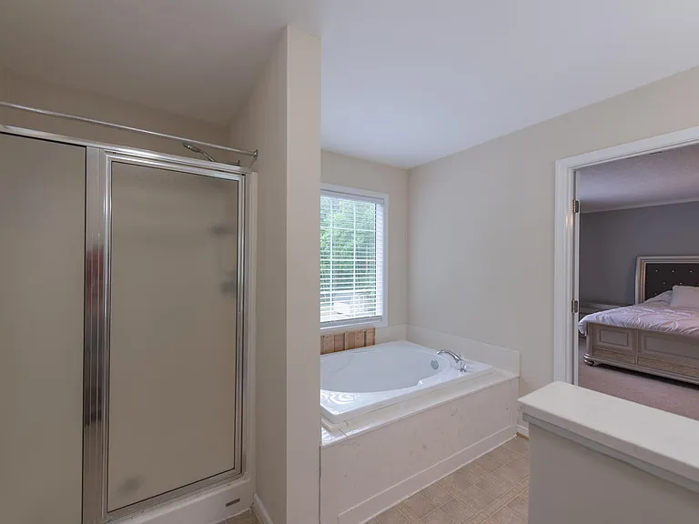 5121 Lippingham Ln — Photo 19