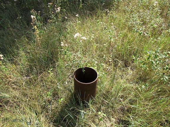 3rd image of 50 Lazy R Way #Eh-1&13