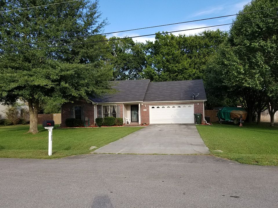 1st image of 105 Clear Creek Dr