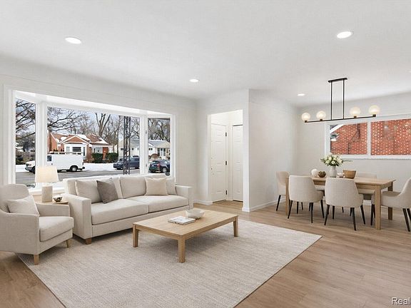 4th image of 1544 Sheffield Rd