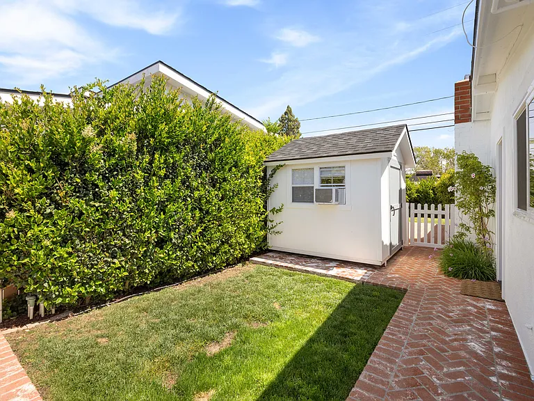 2362 Cornell Dr — Photo 31