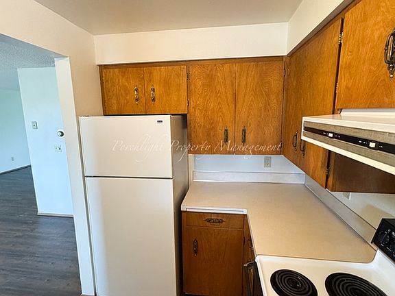 3rd image of 403 La Villa Dr
