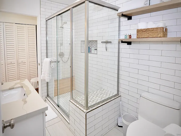 529 Fern Gln — Photo 21