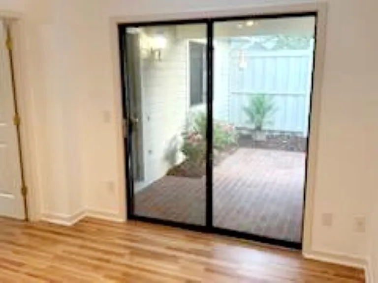6015 Caddy Cir — Photo 16