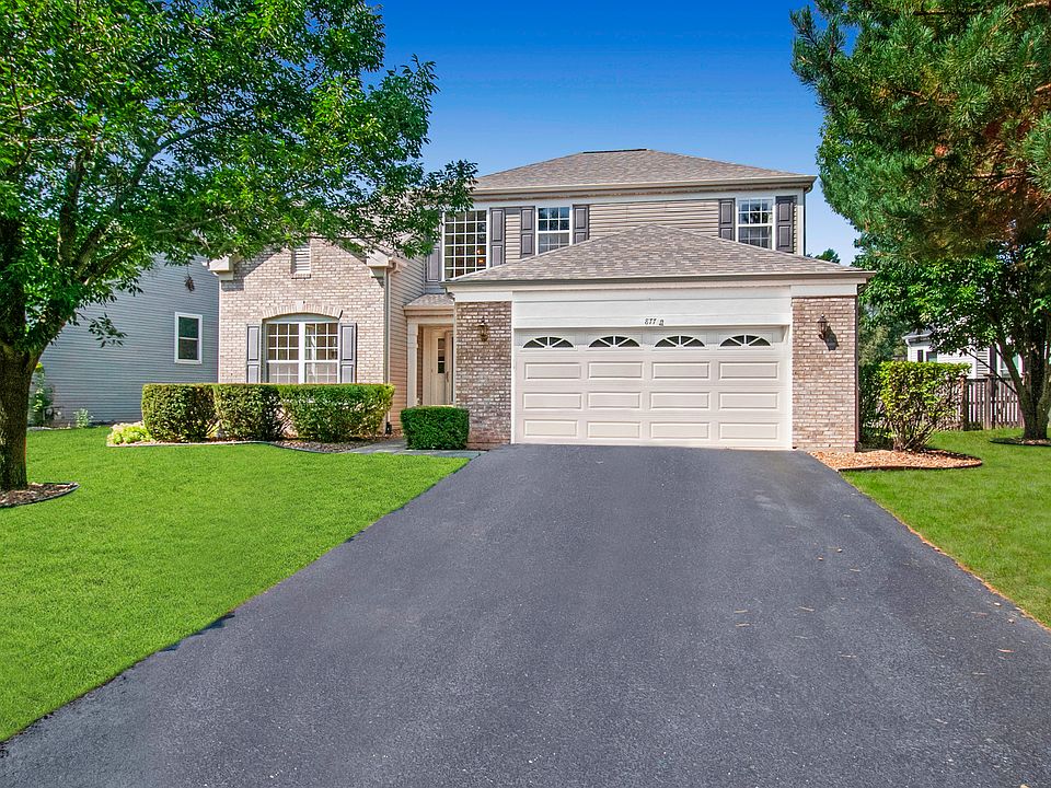 1st image of 877 Summerhill Dr