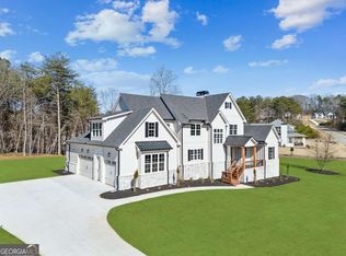 6068 Bluewater Blvd, Gainesville, GA 30506