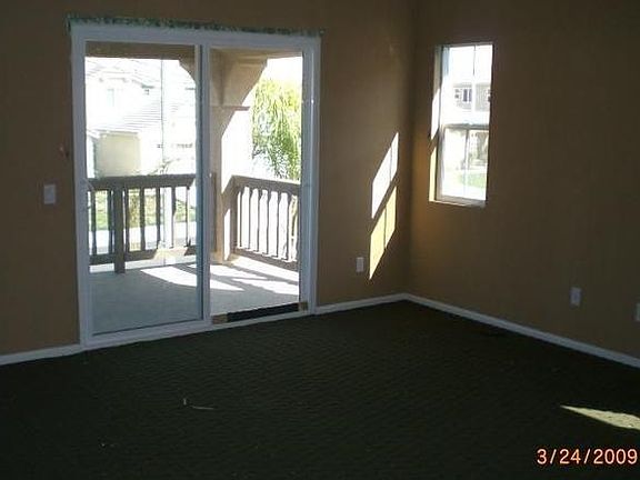 3rd image of 446 Sparrow Ln