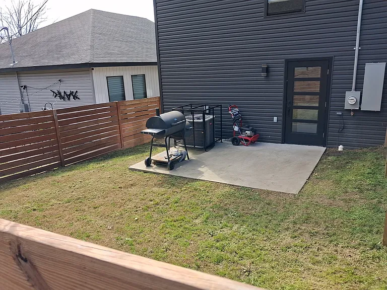 1021 S Woodrow St #A — Photo 22