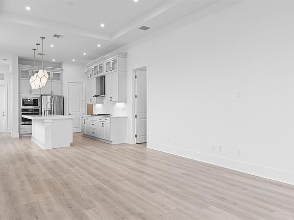 2nd image of 233 SE Via Sangro