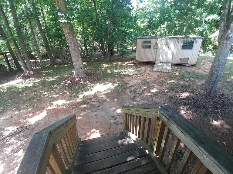 Sharon Rd — Photo 21