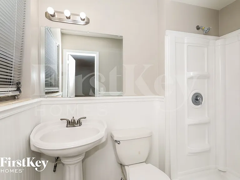 3204 Rogero Rd — Photo 14