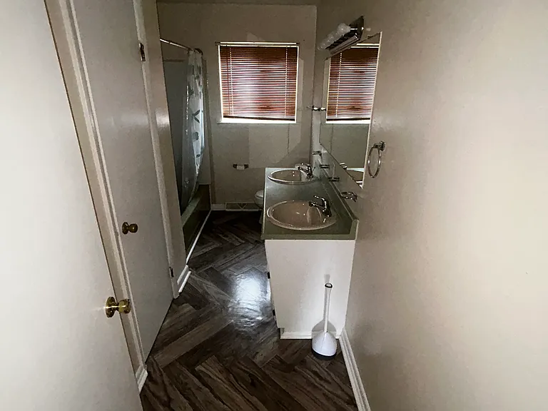2857 Envoy Dr — Photo 7