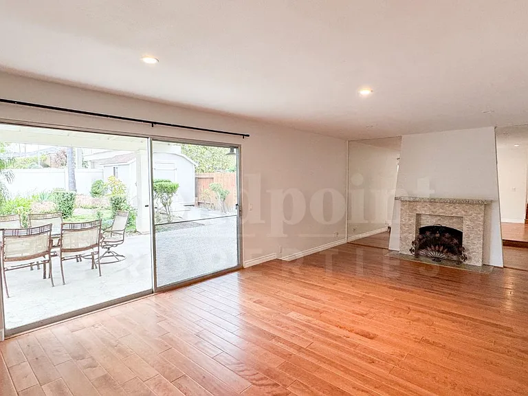 203 Chapalita Dr — Photo 11