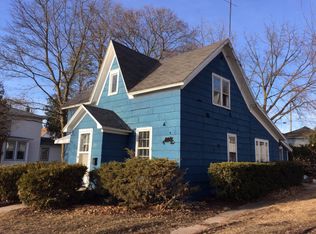 222 N 5th Ave, Sturgeon Bay, WI 54235