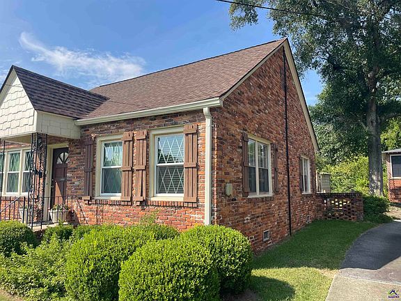 3rd image of 3593 Overlook Ave