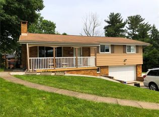 1133 Brookside Dr, Greensburg, PA
