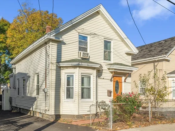 12 Chelmsford St, Lawrence, MA 01841