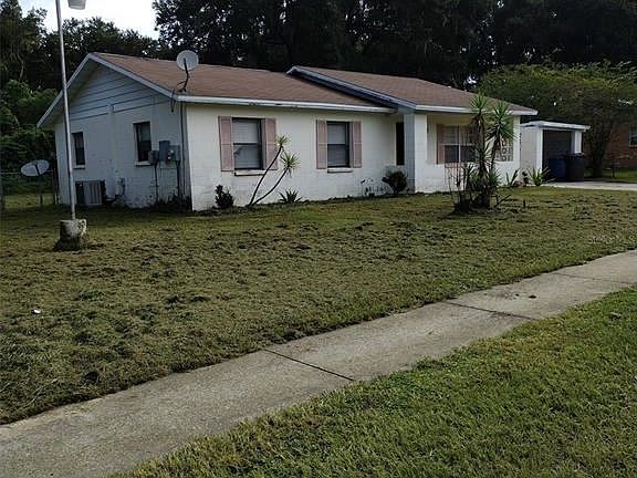 2nd image of 2910 N Willow Dr