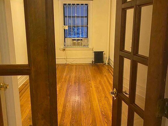 2nd image of 217 E 86th St #2