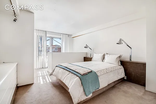 Sold by Compass | media 25