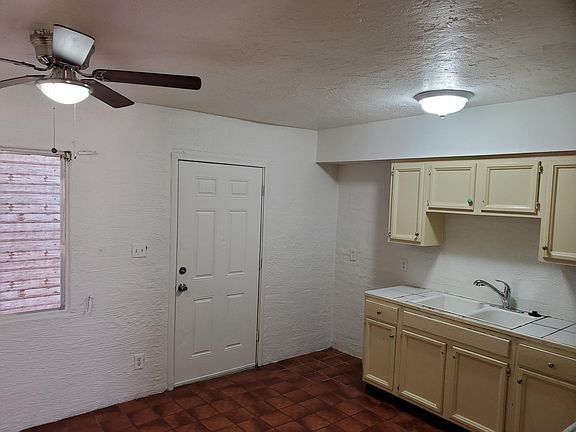 4th image of 1520 W Palmer Dr APT 1