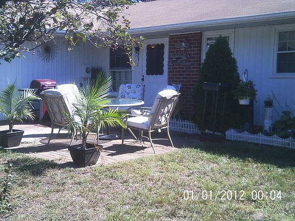 2nd image of 907C Dumbarton Dr #100C