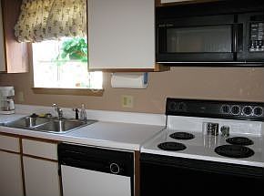 5th image of 19 Gold Finch Dr