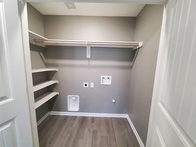 2203 N Winfree St #B — Photo 8