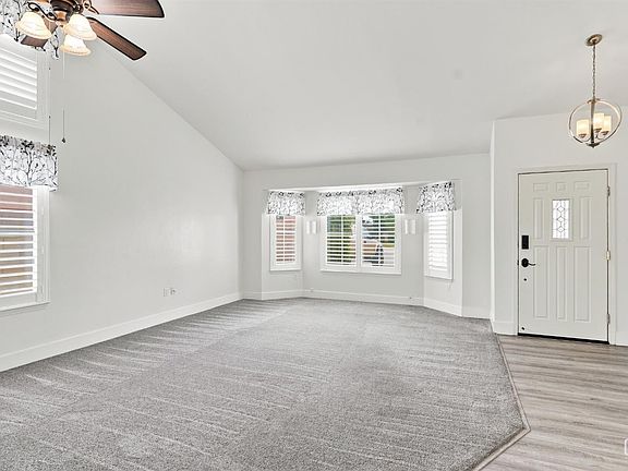 3rd image of 12306 Andes Ave
