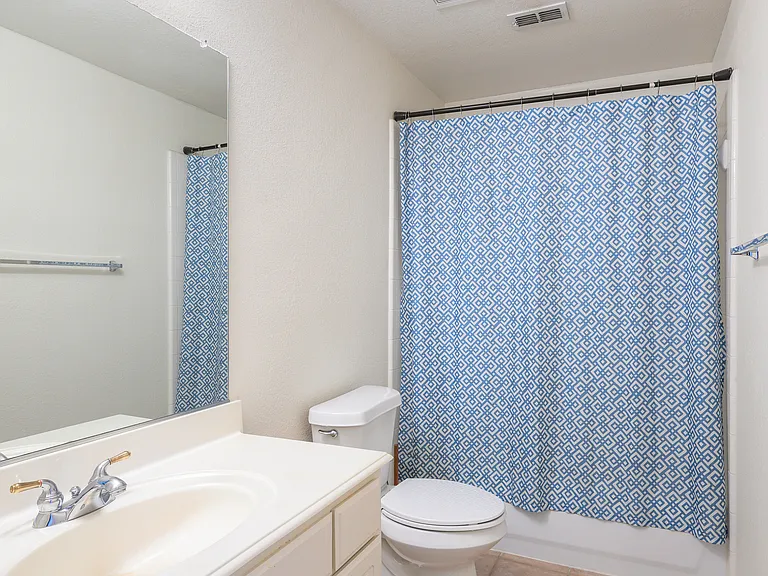 8708 Brook Hollow Dr — Photo 17