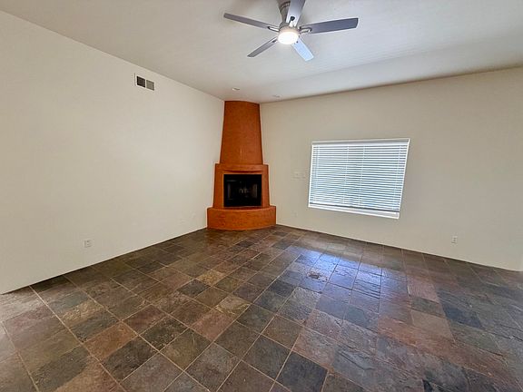 5th image of 6122 La Paz Rd NE