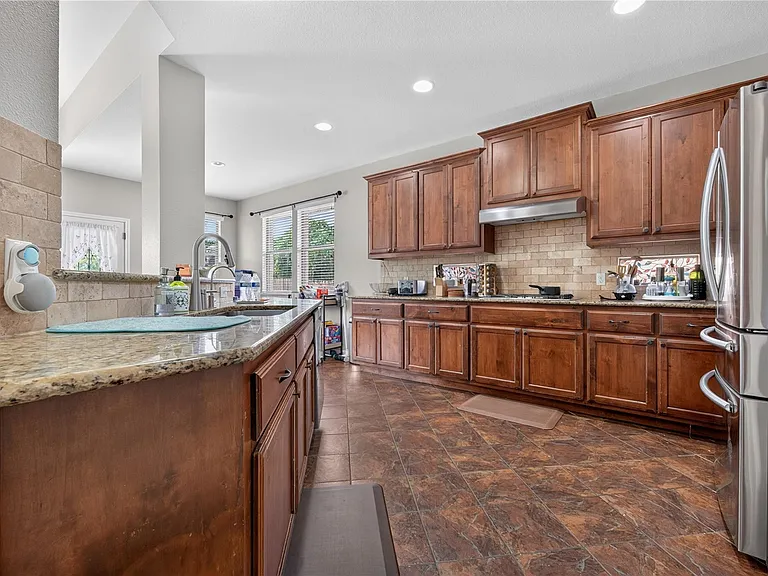112 Latitude Ln — Photo 19