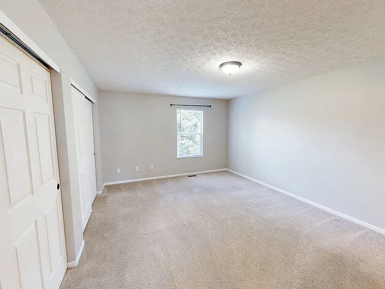 6752 Lagrange Dr — Photo 10
